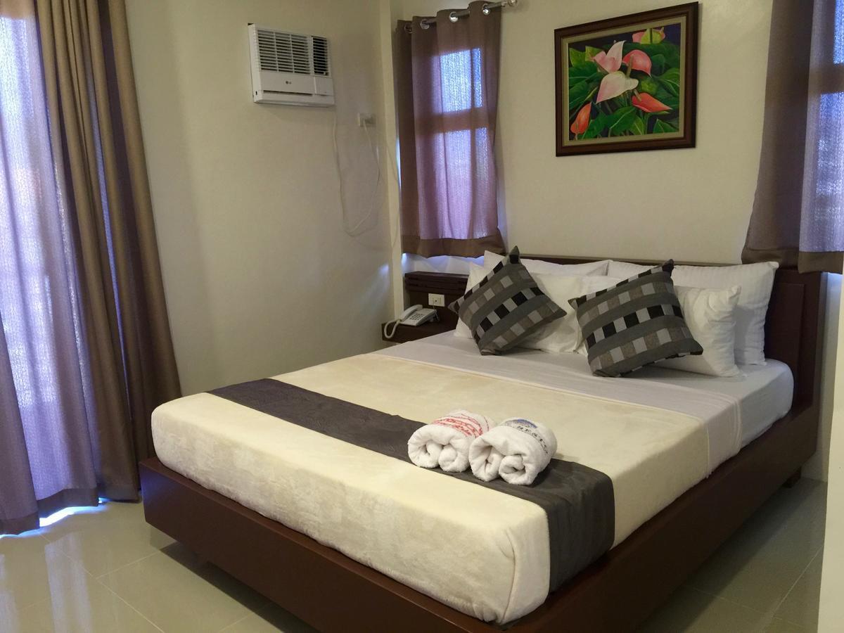 Maruyog'S Ridge Convention Center Hotell Quezon City Exteriör bild